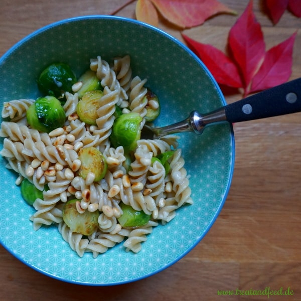 Rosenkohl Mal Anders Mit Pasta Parmesan Und Pinienkernen